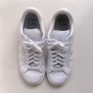 NIKE Sneakers, Size 8, White